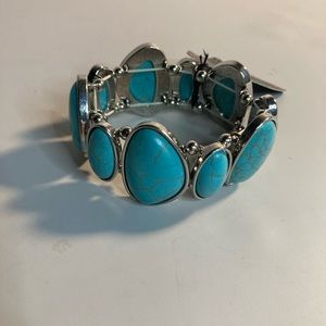 Paparazzi turquoise stretch bracelet